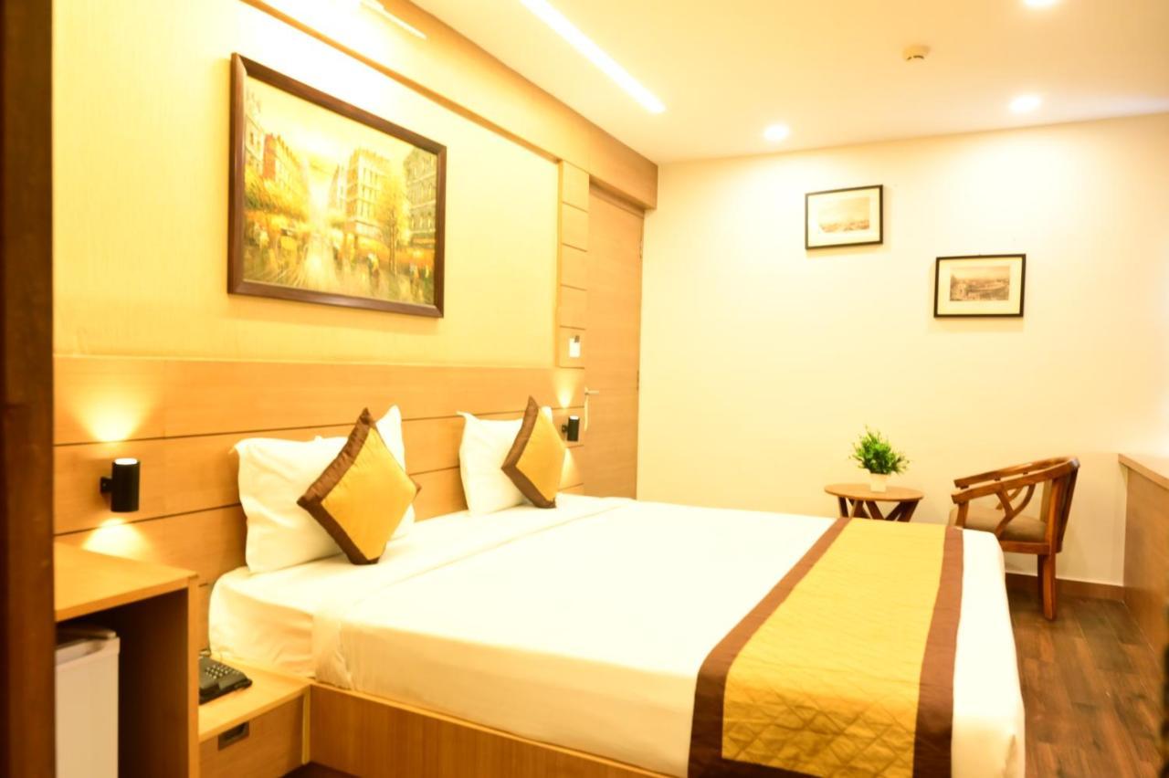 Hotel Silkhouse Premier Danapur Exterior photo