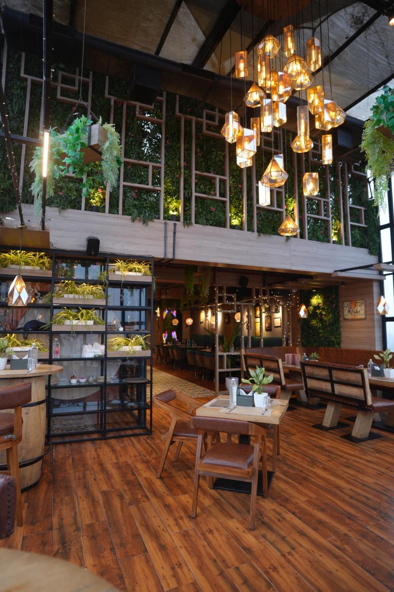 Hotel Silkhouse Premier Danapur Exterior photo